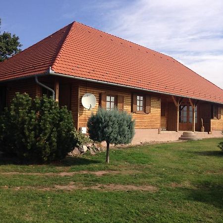 Mezesfeszer Apartman Διαμέρισμα Cserkút Εξωτερικό φωτογραφία